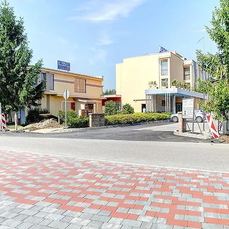 Апартаменты Near Terme Paradiso