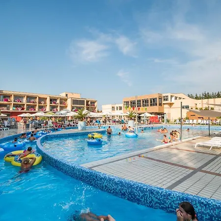 Near Terme Paradiso דירה Dobova