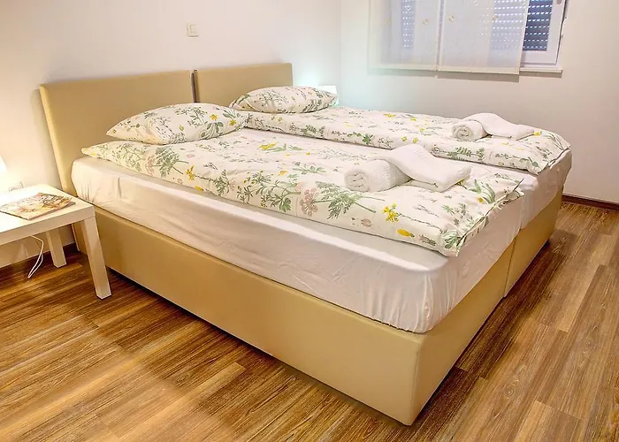 Near Terme Paradiso Apartman *